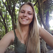 Julia Colombo Gomes